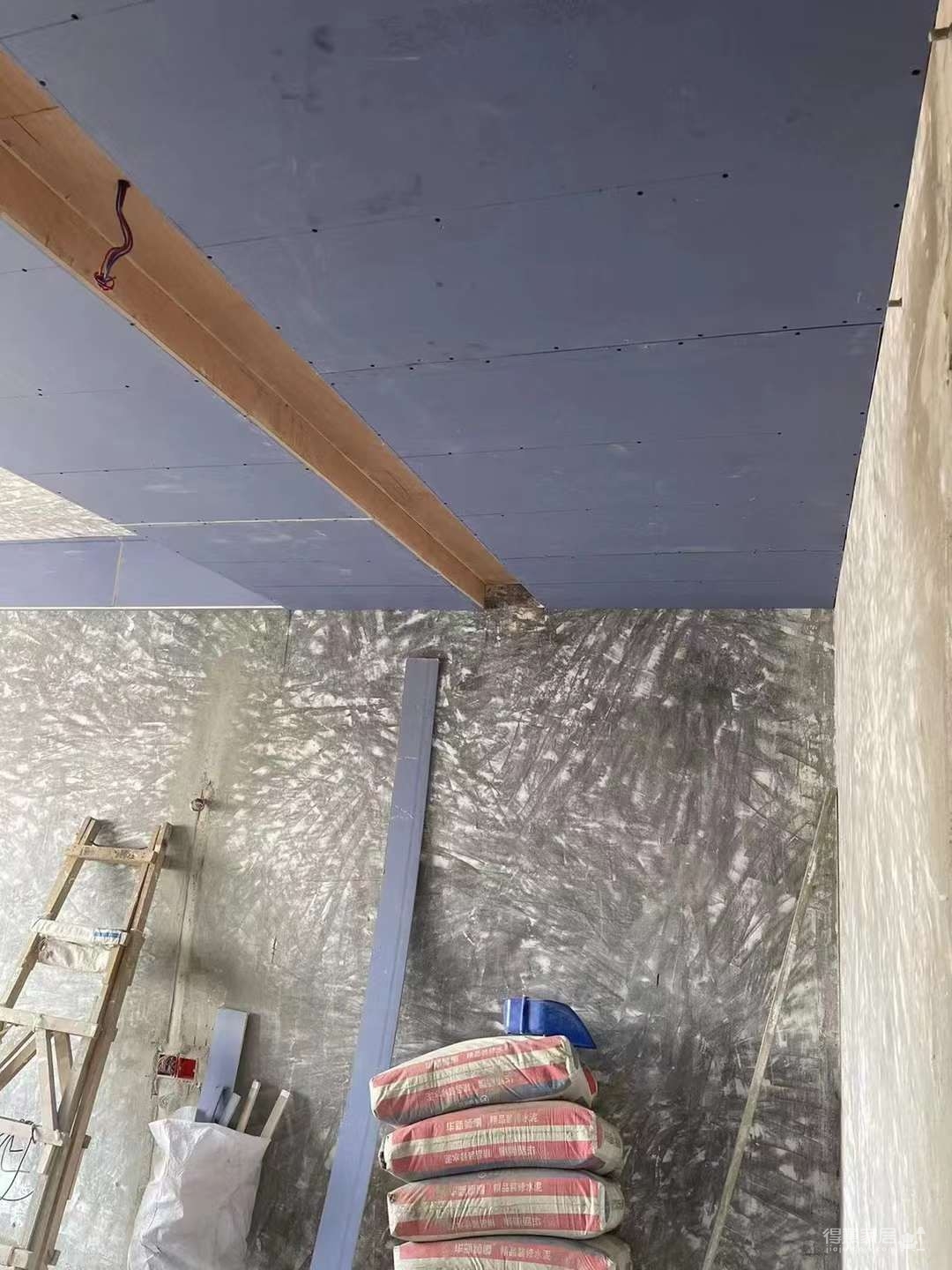 洪山路八号徐女士家泥木工施工进行中图_1 